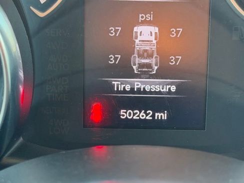 Used 2021 Jeep Wrangler Sport image 21