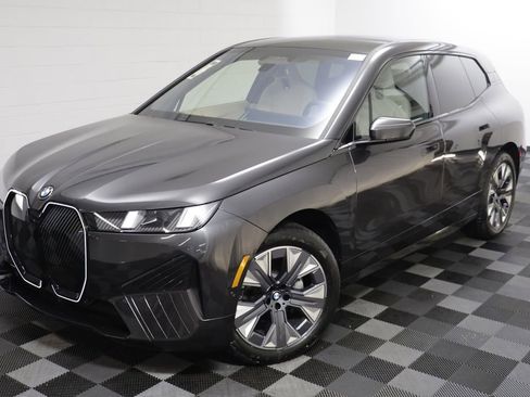 New 2026 BMW iX xDrive45 image 2