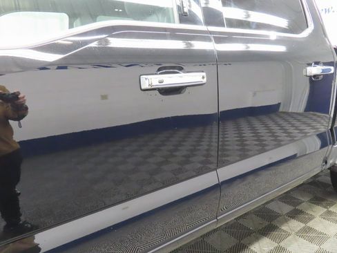 Used 2024 Ford F250 Platinum image 41