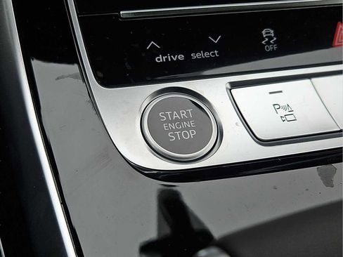 New 2026 Audi Q7 3.0T Premium Plus AWD/4WD image 14