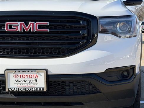Used 2019 GMC Acadia SLT w/ Black Edition image 8