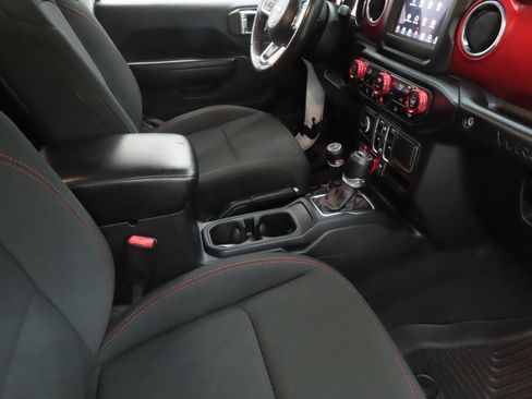 Used 2019 Jeep Wrangler Unlimited Rubicon AWD/4WD image 24