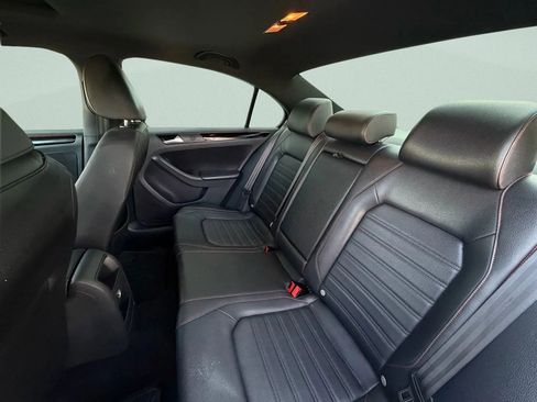 Used 2016 Volkswagen Jetta GLI SEL image 19