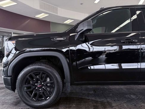 Used 2025 GMC Sierra 1500 Elevation image 27