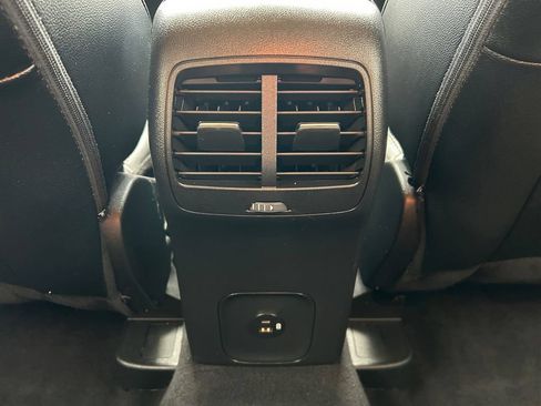 Used 2022 Ford Escape Titanium w/ Titanium Elite Package AWD/4WD image 25