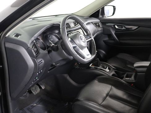Used 2019 Nissan Rogue SL image 24