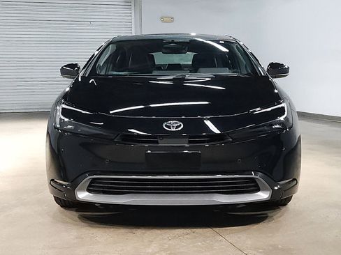 Used 2025 Toyota Prius Limited w/ Limited Premium Package image 2