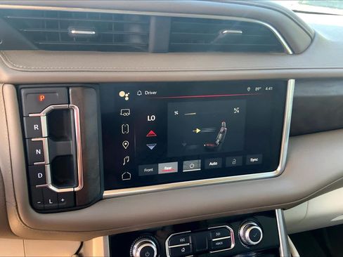Used 2023 GMC Yukon Denali AWD/4WD image 34