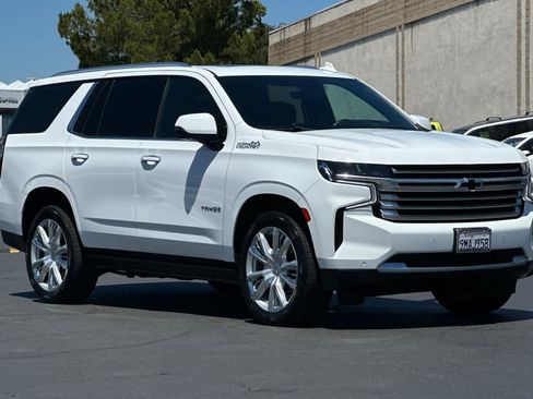 Used 2024 Chevrolet Tahoe High Country AWD/4WD image 5
