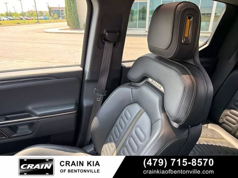 Used 2022 Rivian R1T Adventure AWD/4WD image 29