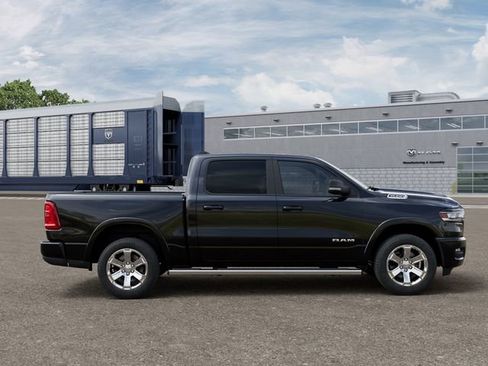 New 2026 RAM 1500 4x4 Crew Cab image 12