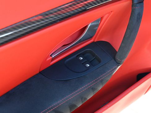 Used 2017 Maserati GranTurismo MC RWD image 21