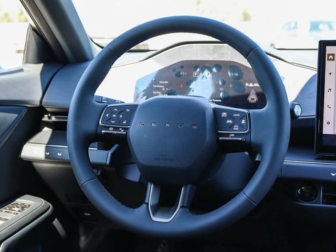 New 2026 Lexus ES 350h FWD image 18