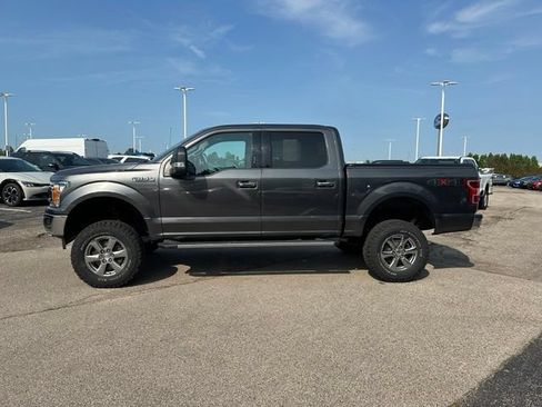 Used 2018 Ford F150 XLT w/ Equipment Group 302A Luxury AWD/4WD image 6