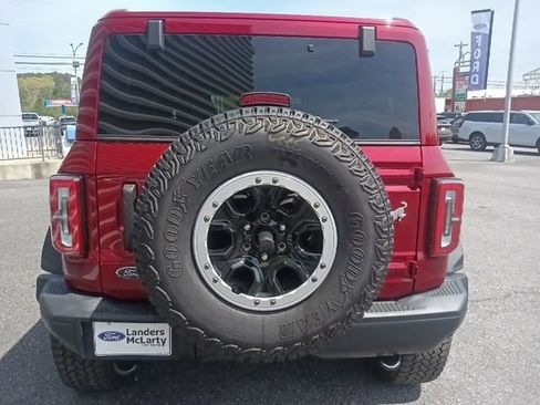 New 2025 Ford Bronco Badlands w/ Sasquatch Package image 4