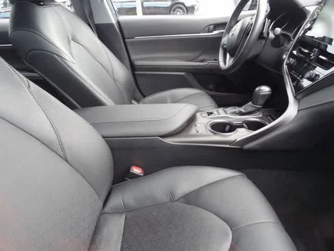 Used 2024 Toyota Camry XSE FWD image 12