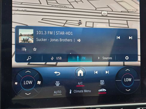 Used 2023 Mercedes-Benz GLC 300 4MATIC image 58