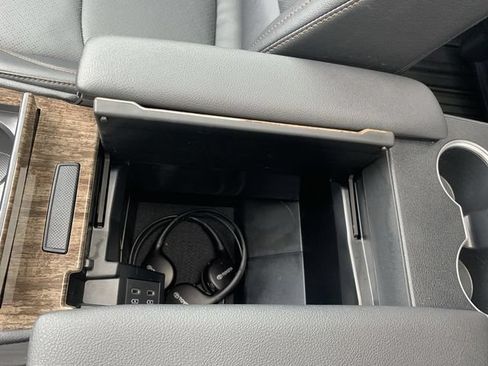 Certified 2025 Toyota Sienna Platinum AWD/4WD image 26