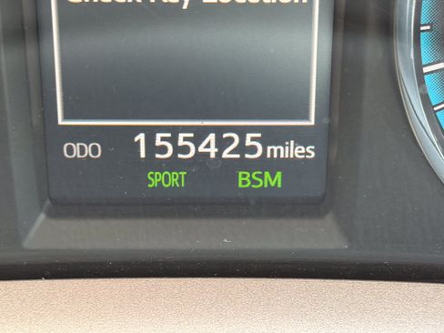 Used 2016 Toyota RAV4 Limited w/ Advanced Technology Package AWD/4WD image 22