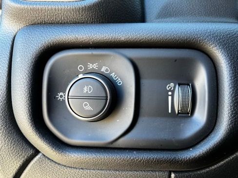 Used 2024 RAM 2500 Big Horn w/ Bed Utility Group image 19