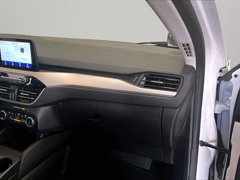 Used 2022 Ford Escape SE FWD image 26