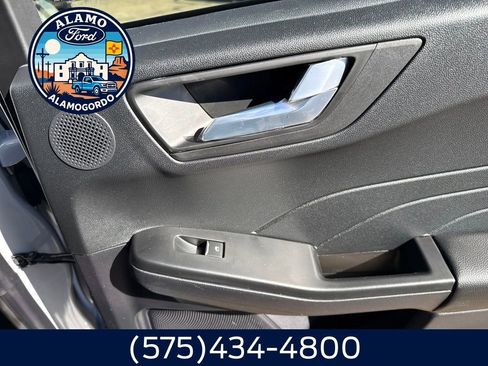 New 2026 Ford Escape SE w/ PHEV Premium Package image 16