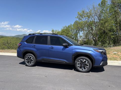 New 2026 Subaru Forester Premium AWD/4WD image 7
