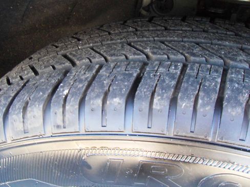 Used 2019 Chevrolet Blazer LT w/ Sun and Wheels Package image 18