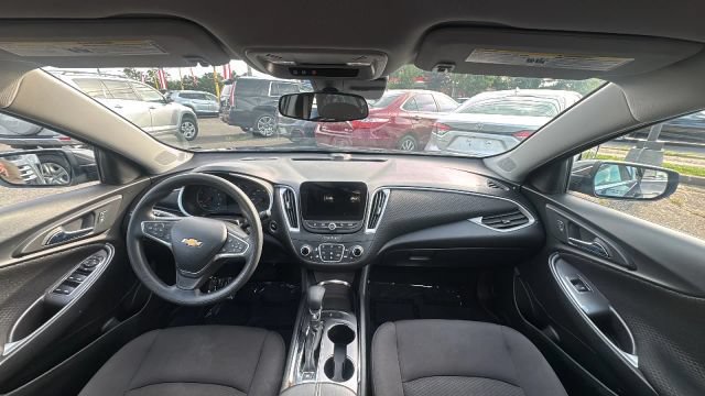 Used 2023 Chevrolet Malibu LT FWD image 20