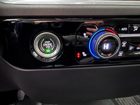 Certified 2022 Chevrolet Silverado 1500 LT image 20