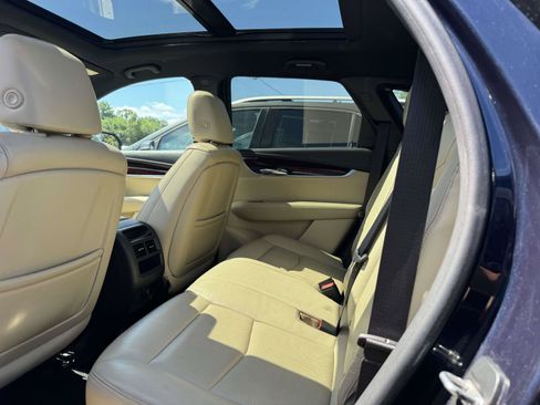 Used 2017 Cadillac XT5 Premium Luxury w/ LPO, Wheel Lock Package AWD/4WD image 8
