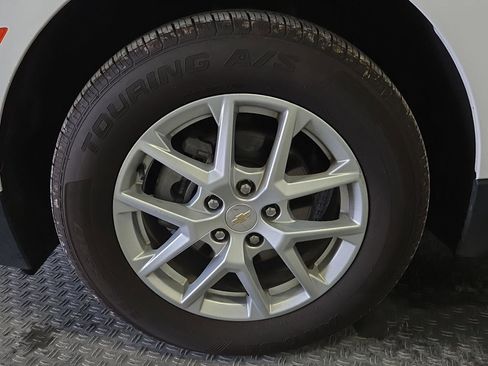 Used 2024 Chevrolet Equinox LT image 29