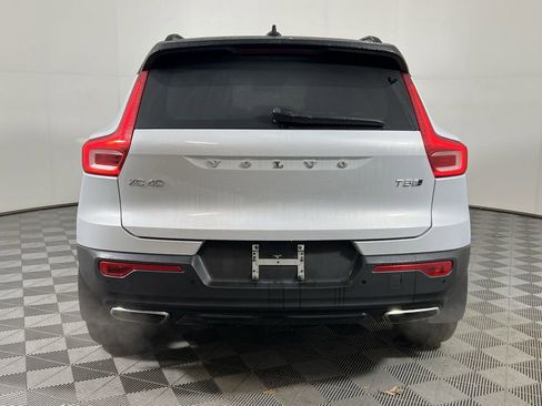 Used 2020 Volvo XC40 T5 R-Design image 7