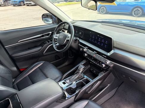 Certified 2024 Kia Telluride S FWD image 5