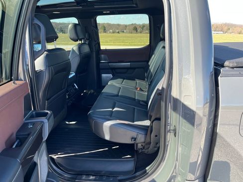 Used 2021 Ford F150 Lariat w/ Equipment Group 502A High image 19