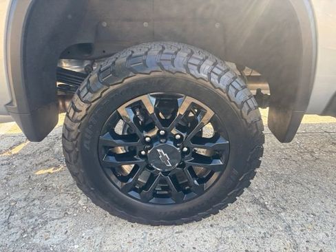 Used 2026 Chevrolet Silverado 2500 LT w/ Trail Boss Package AWD/4WD image 9