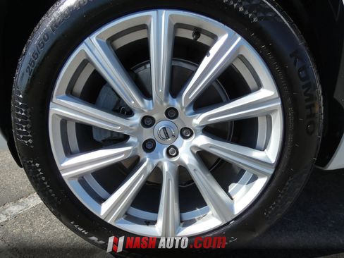 Used 2016 Volvo XC90 T6 Momentum w/ Momentum Plus Package AWD/4WD image 20