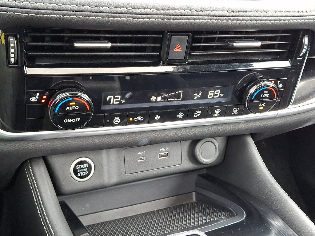 Used 2023 Nissan Rogue SL AWD/4WD image 19