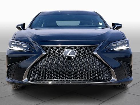 Used 2023 Lexus ES 350 F Sport w/ Accessory Package (Z2) image 4