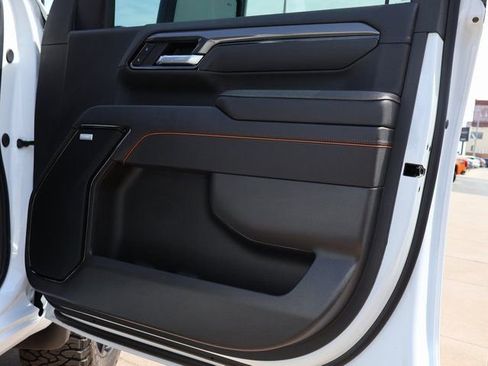 Certified 2026 GMC Sierra 2500 AT4 w/ AT4 Premium Plus Package AWD/4WD image 11
