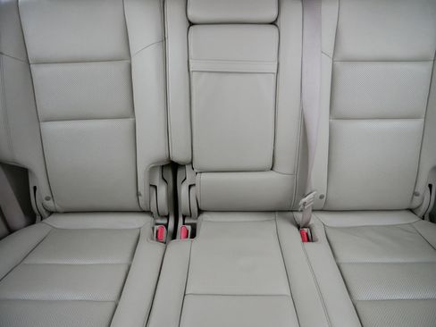 Used 2020 Jeep Grand Cherokee Limited w/ Luxury Group II image 13