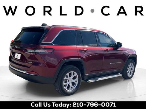 Used 2022 Jeep Grand Cherokee Limited image 3