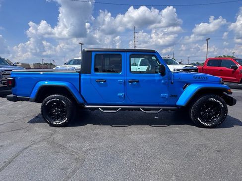 Used 2022 Jeep Gladiator Sport AWD/4WD image 7
