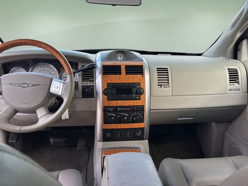 Used 2007 Chrysler Aspen Limited AWD/4WD image 9