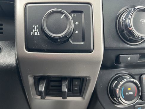 Used 2017 Ford F250 Lariat w/ Lariat Ultimate Package image 34