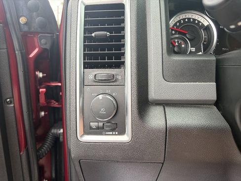 Used 2019 RAM 1500 Big Horn AWD/4WD image 27