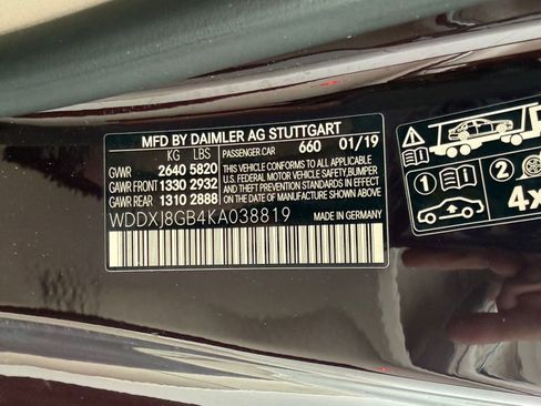 Used 2019 Mercedes-Benz S 560 4MATIC Coupe image 19