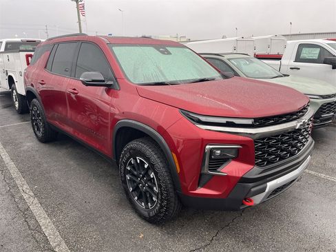 Used 2025 Chevrolet Traverse Z71 w/ Driver Confidence Package image 14