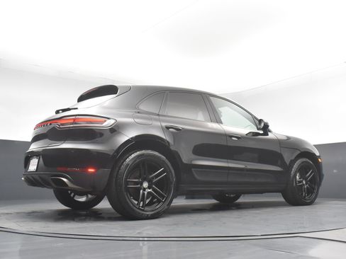 Used 2019 Porsche Macan AWD/4WD image 22