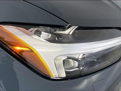 Used 2023 Volvo XC60 B5 Ultimate w/ Climate Package image 39